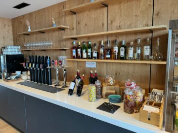 Swiss Lounge Zurich D Gates Getraenke Bistro2
