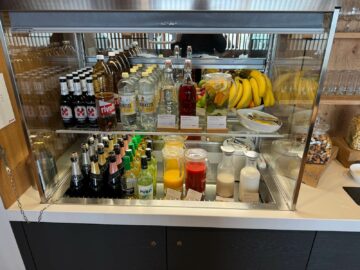 Swiss Lounge Zurich D Gates Getraenke Obst