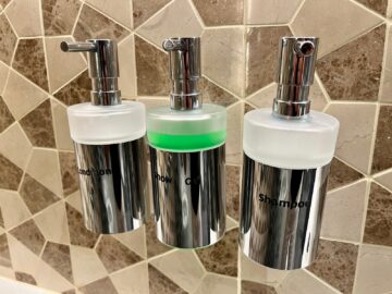 Etihad First Class Lounge Abu Dhabi Terminal A Duschkabine Shampoo 2