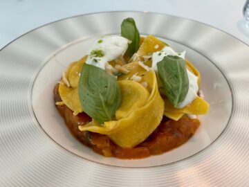 Etihad First Class Lounge Abu Dhabi Terminal A Restaurant Tortellini