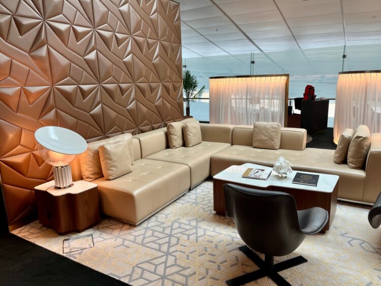 Etihad First Class Lounge Abu Dhabi Terminal A Ruhebereich 2