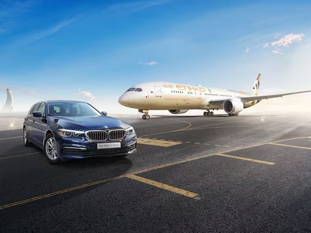 Etihad Airways Chauffeur Rollfeld Copyright