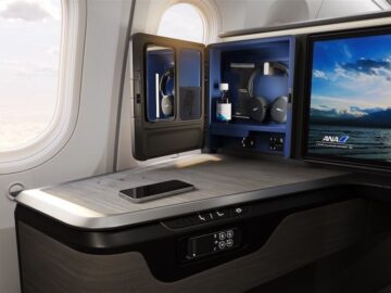 Ana Business Class The Room Fx Boeing 787 9 Monitor Copyright