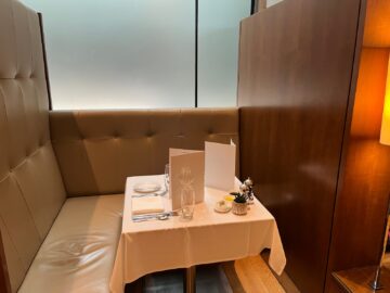 British Airways Concorde Room London Heathrow Terminal 5 Concorde Dining Tisch