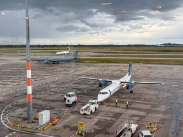 Lufthansa Senator Lounge Berlin Flughafen Vorfeld