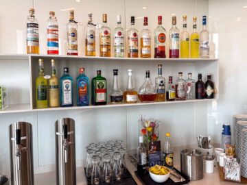 Lufthansa Senator Lounge Berlin Spirits