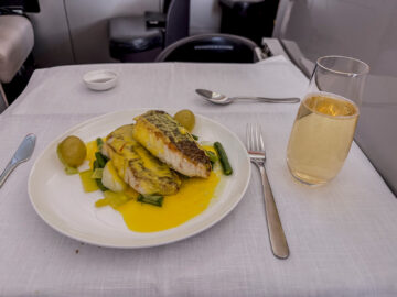 Air New Zealand Business Premier Class Boeing 777 Hauptspeise Essen