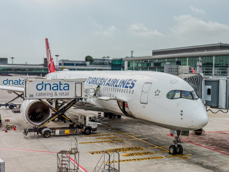 Turkish Airlines Airbus A350 900 Gate Flughafen