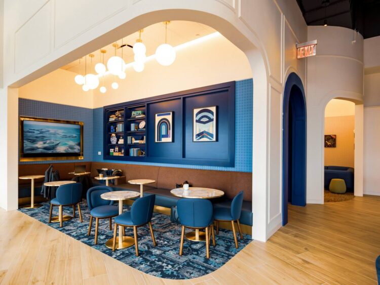 Jetblue Lounge New York Bluehouse First Floor Sitzbereich Copyright