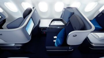 Discover Airlines Ocean Blue Business Class 3