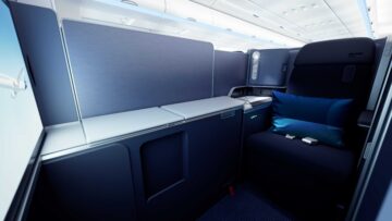 Discover Airlines Ocean Blue Business Class Suite 2