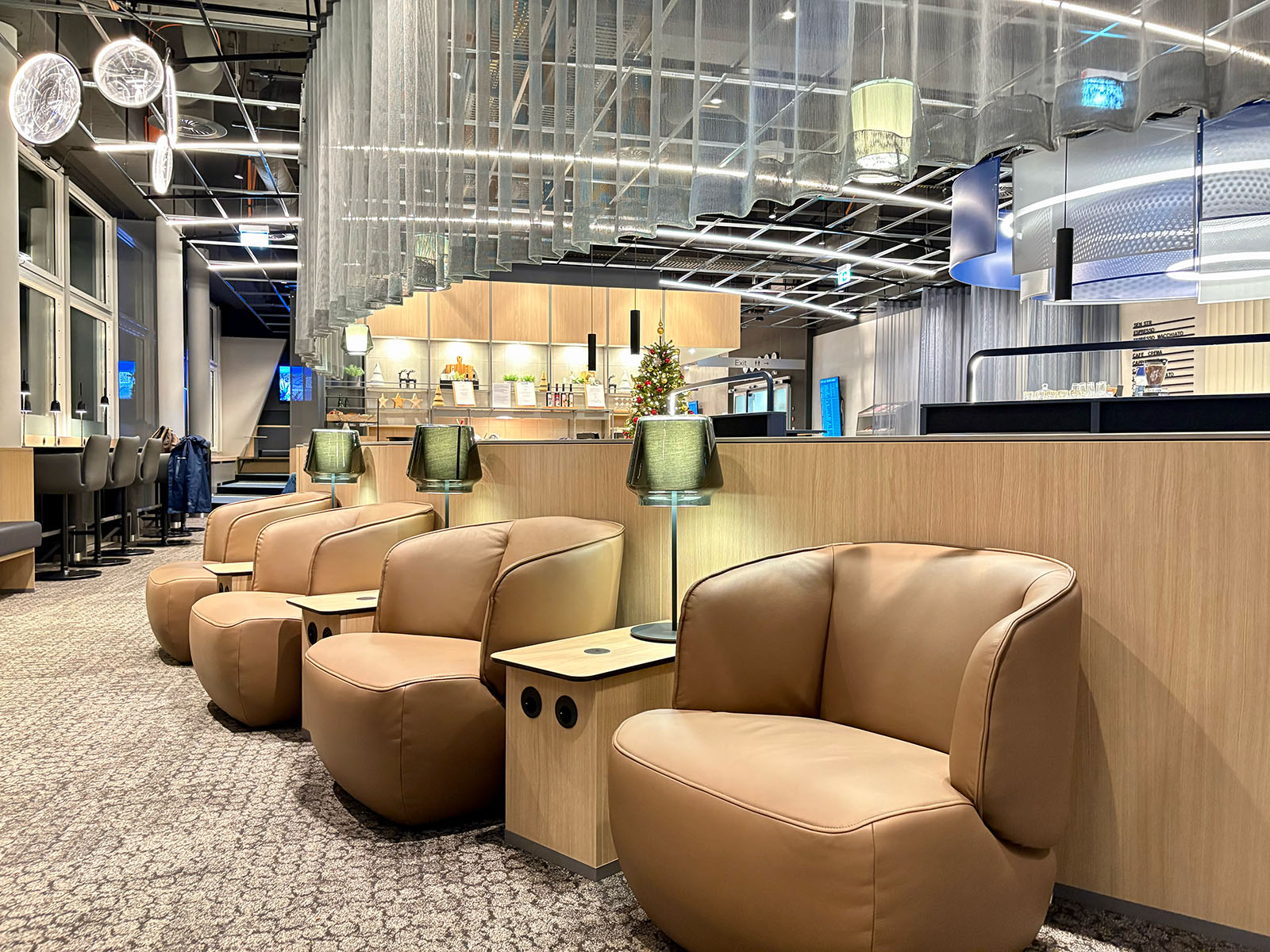 Lufthansa Senator Lounge Stuttgart Sitze Sessel