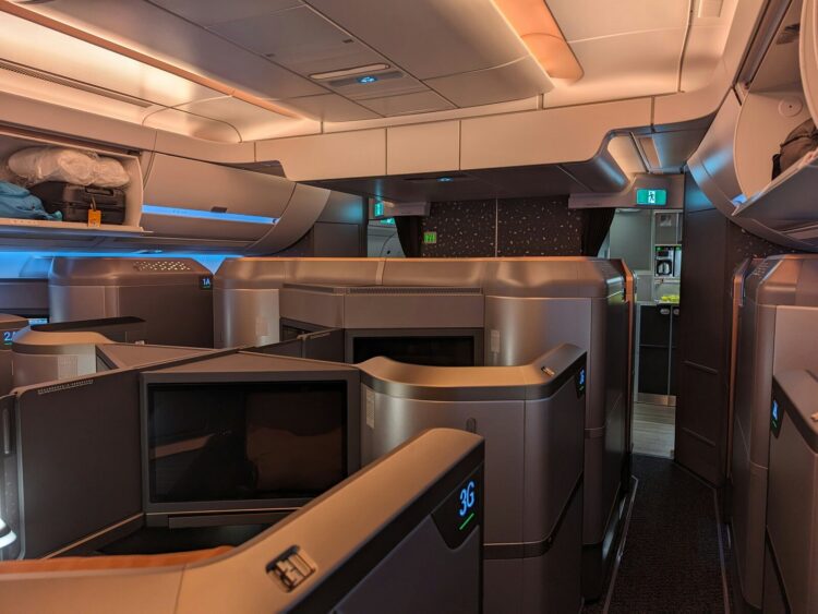 Starlux Business First Class Kabine Unsplash