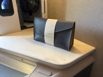 Cathay Pacific Boeing 777 300 Aria Suite Business Class Amenity Kit