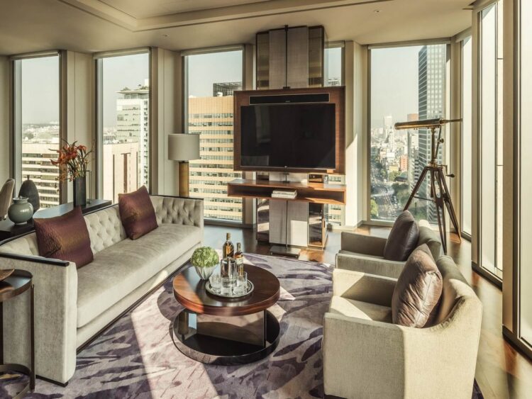 Four Seasons Hotel Seoul Suite Copyright