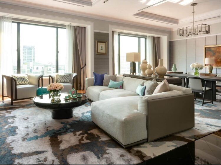 Four Seasons Hotels Singapore Suite Copyright