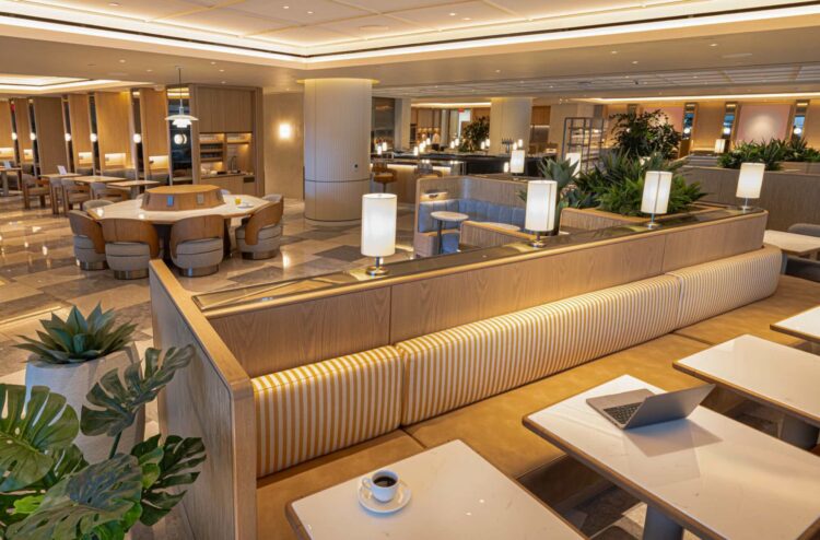 Korean Air Lounge Los Angeles Prestige Class Copyright