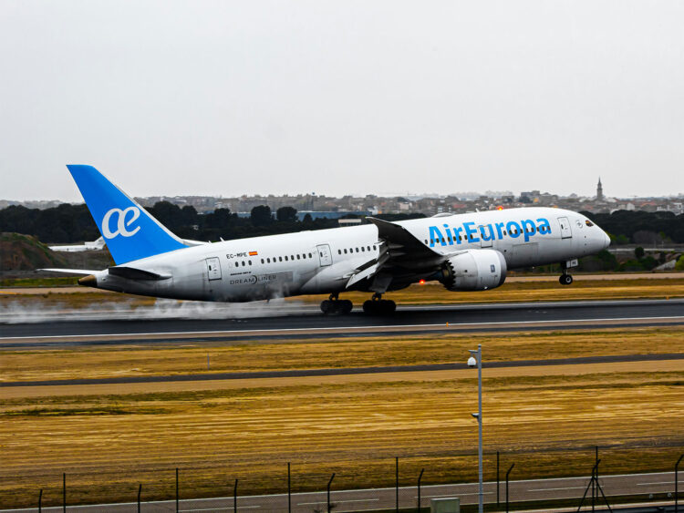 Air Europa Boeing 787 Flugzeug Unsplash