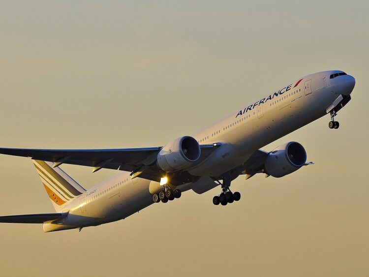 Air France Boeing 777 300er Flugzeug Unsplash