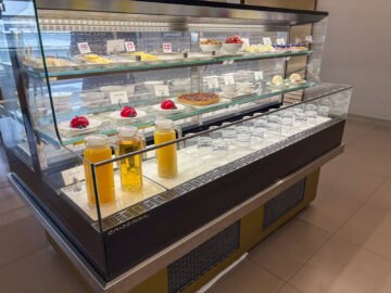 Emirates Lounge Bangkok Dessert