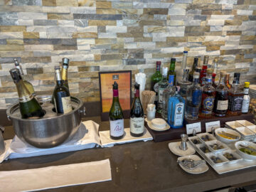 Emirates Lounge Bangkok Drink Angebot