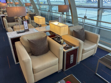 Emirates Lounge Bangkok Sessel
