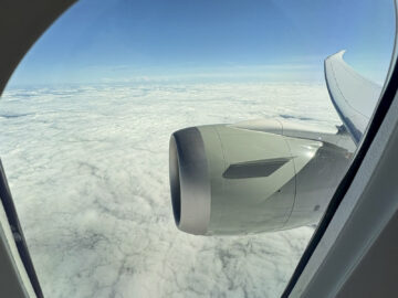 Qatar Airways Boeing 787 9 Business Class Adient Ascent Bad Aussicht Fenster