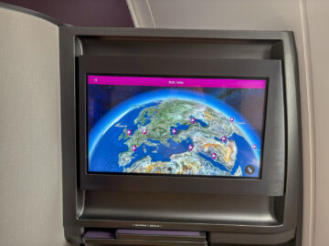 Qatar Airways Boeing 787 9 Business Class Adient Ascent Bildschirm Ife