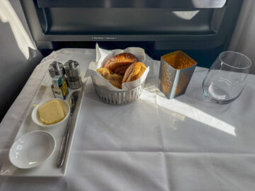 Qatar Airways Boeing 787 9 Business Class Adient Ascent Essen Starter