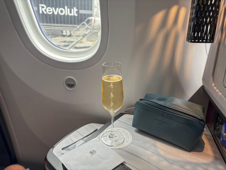 Qatar Airways Boeing 787 9 Business Class Adient Ascent Welcome Drink