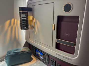 Qatar Airways Boeing 787 9 Business Class Adient Ascent Wireless Charging Details
