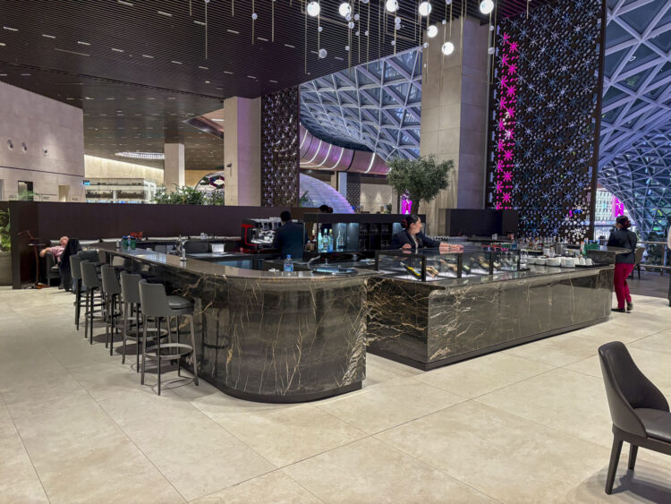 Qatar Airways Doha Al Mourjan Business Lounge The Garden Bar