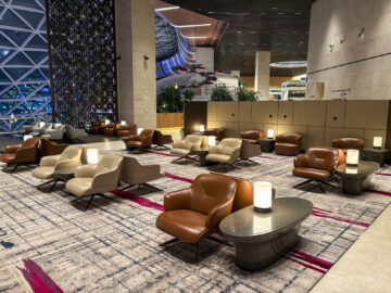 Qatar Airways Doha Al Mourjan Business Lounge The Garden Sitze Bereich