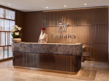 Emirates Muenchen Lounge Reception Desk Copyright