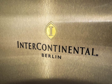 Intercontinental Berlin Hotel Schild