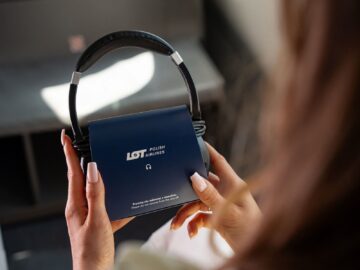 Lot Polish Airlines Kopfhoerer Neue Verpackung Copyright