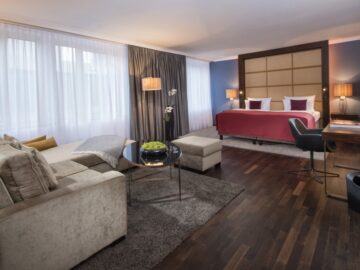 Hotel Palace Berlin Junior Suite Copyright