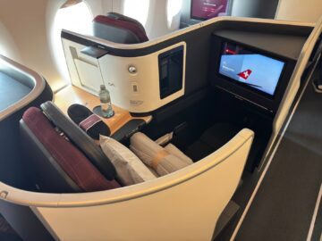 Swiss Business Class Airbus A350 Privacy Seat2