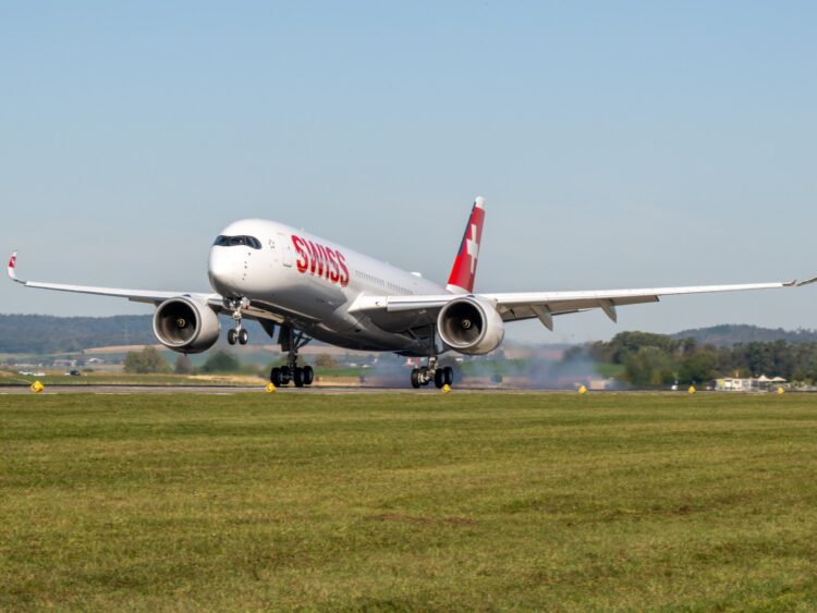 Swiss Flugzeug Airbus A350 Hb Ifc Copyright