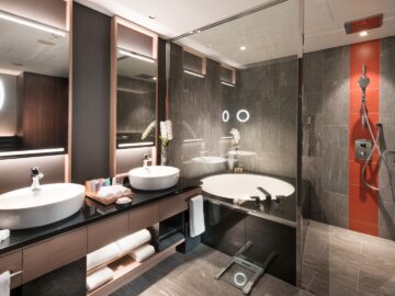 Conrad Osaka Bathroom Copyright