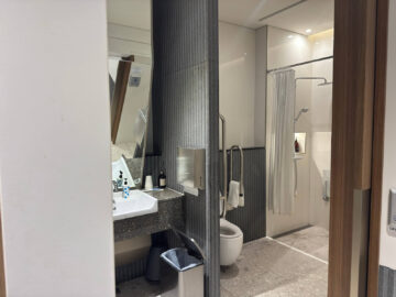 Singapore Airlines Silverkris Lounge Seoul Incheon Dusche2