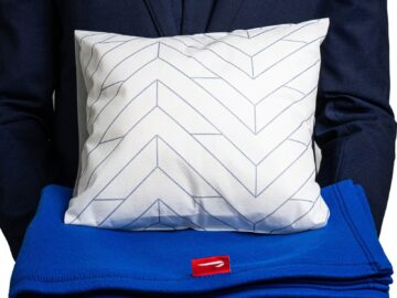 British Airways Airbus A380 Neue Kabine Economy Class Kissen Und Decke Copyright