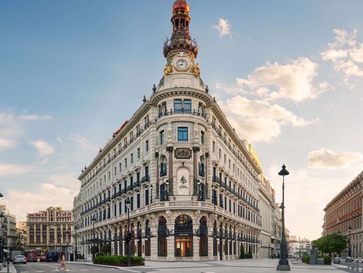 Four Seasons Hotel Madrid Copyright