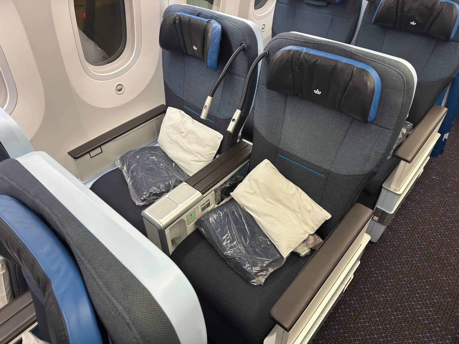 Klm Premium Comfort Class Boeing 787 9 Amsterdam Nach Kuala Lumpur Unsere Sitze 12k