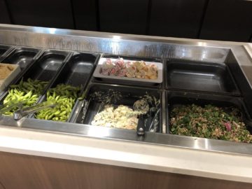 air canada maple leaf lounge calgary salate gemischt