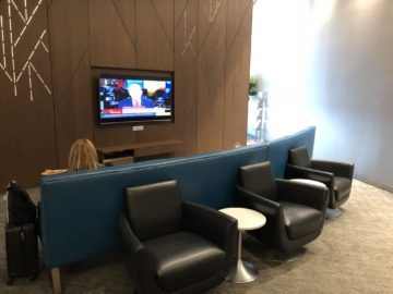 air canada maple leaf lounge calgary sofa mit tv1