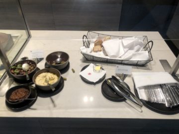 air canada signature suite toronto brot oliven