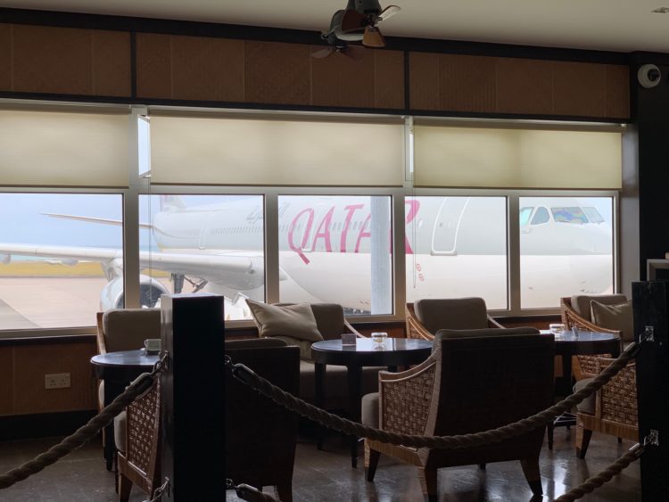 air seychelles lounge mahe airport qatar airways flugzeug
