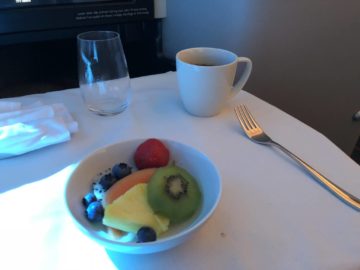 air canada business class boeing 787 9 nachtisch fruechte