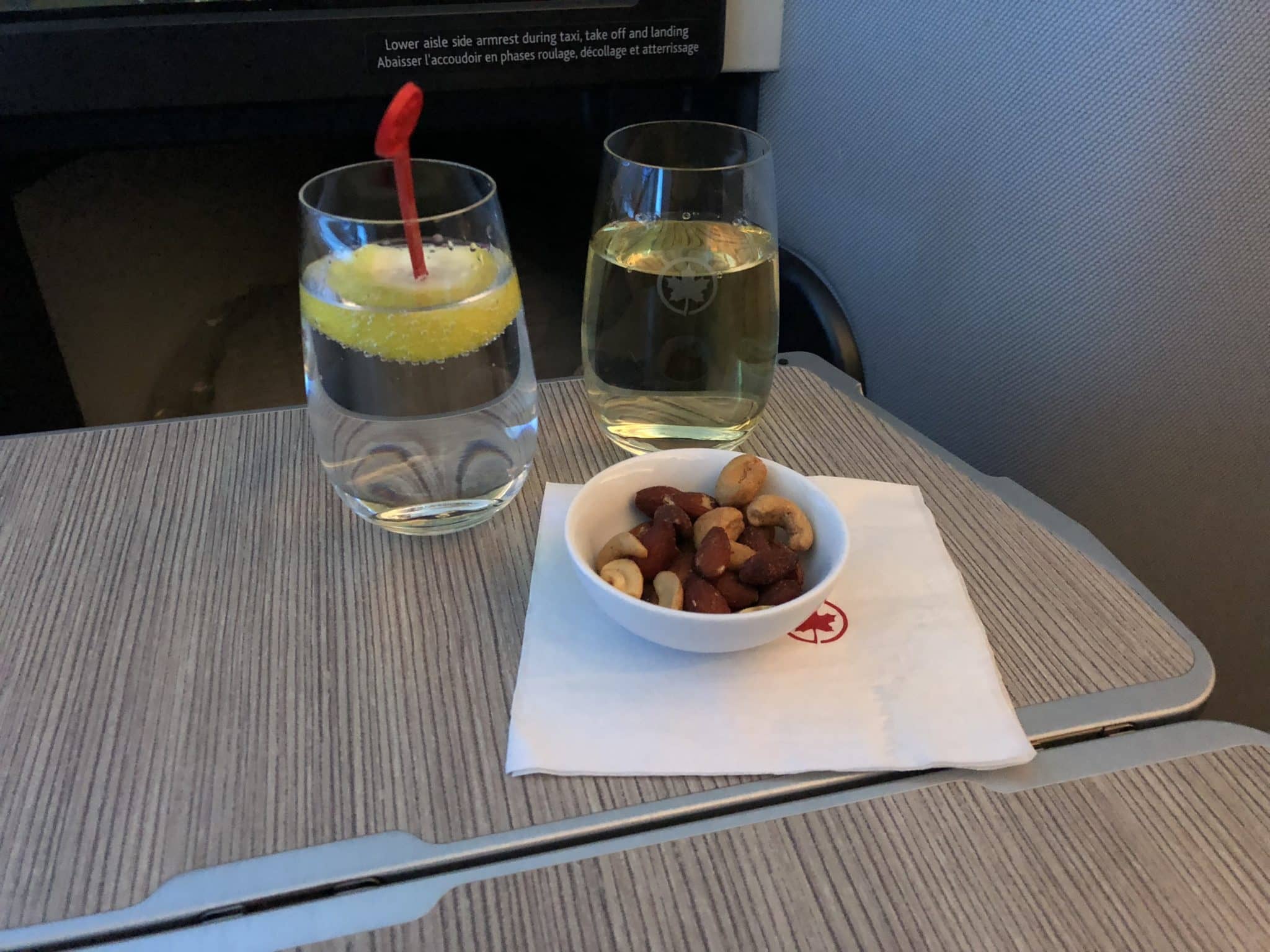 air canada business class boeing 787 9 nuesse getraenke